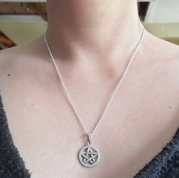 New Silver Pentagram Necklace - Picture 11 of 14